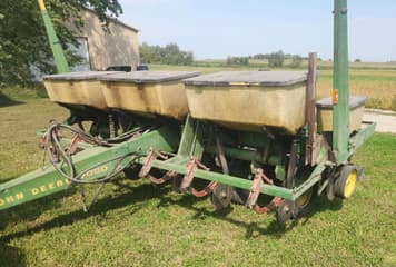 Main image John Deere 7000